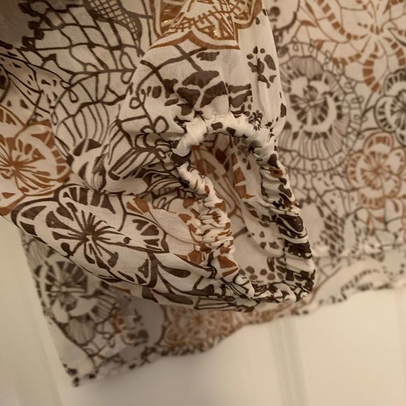 Additions by Chicos Woman’s Blouse Size 0 - Picture 5 of 6